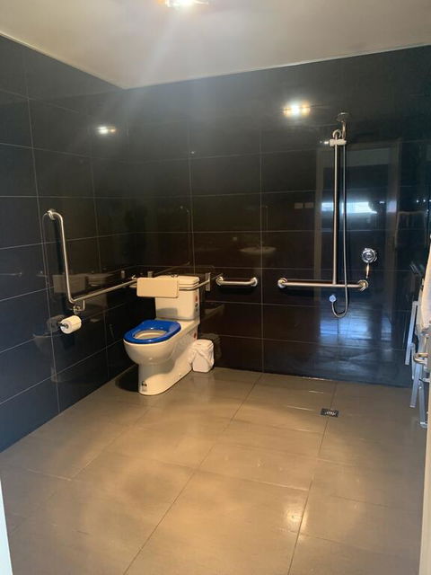 Queens Arms Hotel - Timeshare Accommodation 1