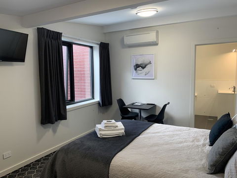 Queens Arms Hotel - Timeshare Accommodation 0