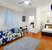 Quiet Art Deco - Cafe Central - Timeshare Accommodation