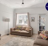 Renovated Brighton Beach Stay Home - Timeshare Accommodation