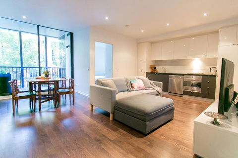 RIVERSIDE RICHMOND LARGE 1 BEDROOM POOLPARKINGNETFLIX - Timeshare Accommodation 0