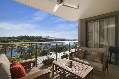 Saltwater Suites - 1,2 & 3 Bed Waterfront Apartments - Timeshare Accommodation 2