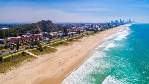 Sandrift Beachfront Apartments - Timeshare Accommodation 3