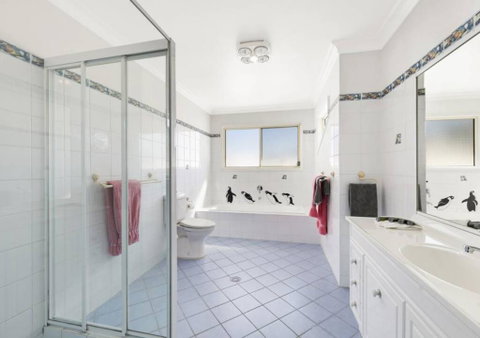 Shelly Beach Family Hideaway - Pool, Beach, Golf - Timeshare Accommodation 2