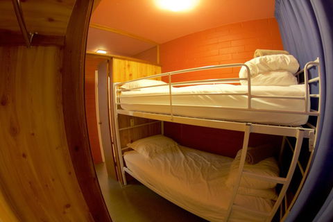 Snow Ski Apartments 18 - Timeshare Accommodation 2