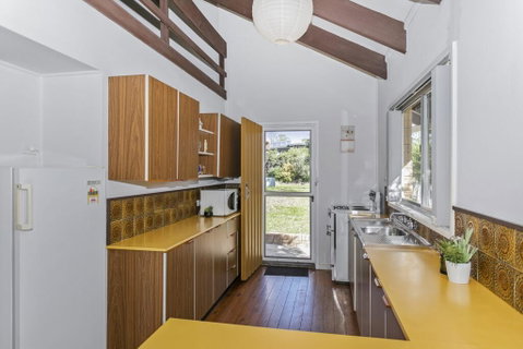 Soldier Crab Shack - 20 Macleay St - Timeshare Accommodation 1