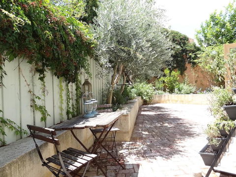 Soloman Street Cottage - Timeshare Accommodation 2