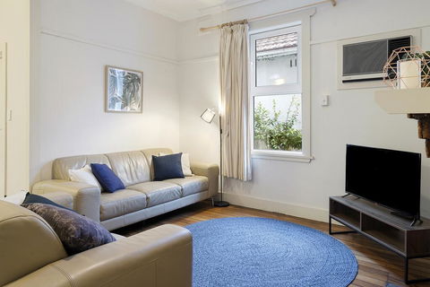 Spacious & Relaxed 4 Bed House - Pets Welcome - Timeshare Accommodation 2