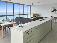 Stunning Views Air On BroadbeachWine Wifi Parking