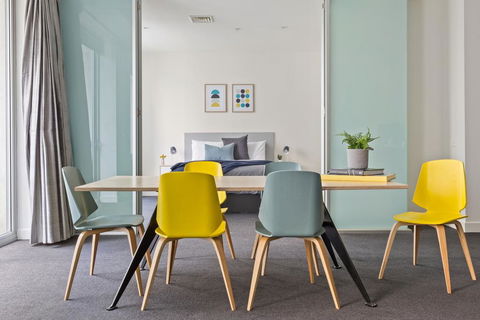 Stunning, Central Huge CBD Pad, Free WiFi, Netflix - Timeshare Accommodation 0