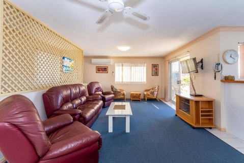 Stylish Unit Opposite Foreshore - Sylvan Beach Esp, Bellara - Timeshare Accommodation 0