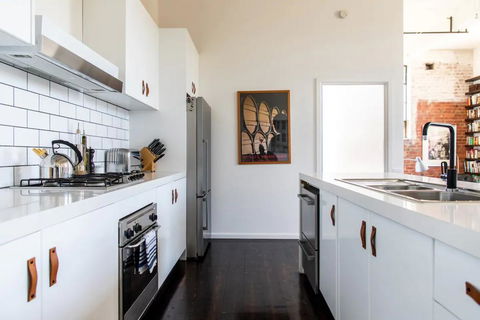 Stylish Warehouse Conversion In The Heart Of Fitzroy - Timeshare Accommodation 2