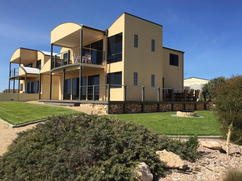 Sunset Cove Beach House - Timeshare Accommodation 0