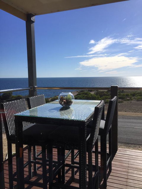 Sunset Cove Beach House - Timeshare Accommodation 1