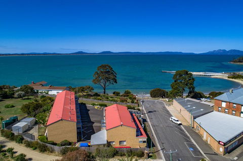 SWANSEA VILLAS - Timeshare Accommodation 1