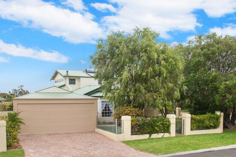 The Beach Retreat - Timeshare Accommodation 1