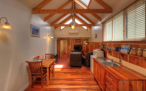 Ellie\'s Cottages - Timeshare Accommodation 16