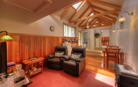 Ellie\'s Cottages - Timeshare Accommodation 10