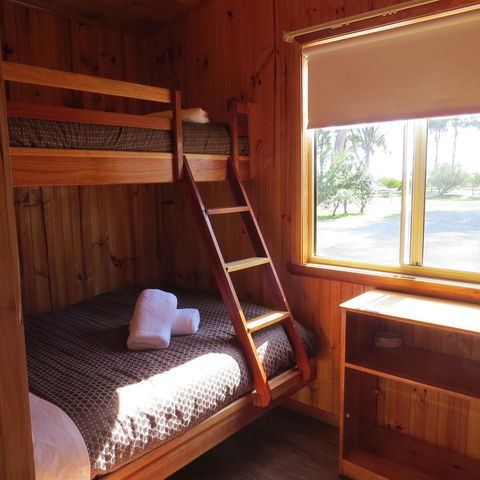 Captain Cook Holiday Park - Timeshare Accommodation 44