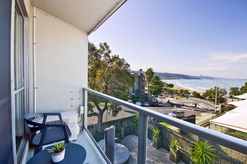 Lorne Bay View Motel - Timeshare Accommodation 9