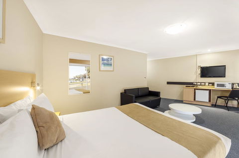 Ciloms Airport Lodge - Timeshare Accommodation 42