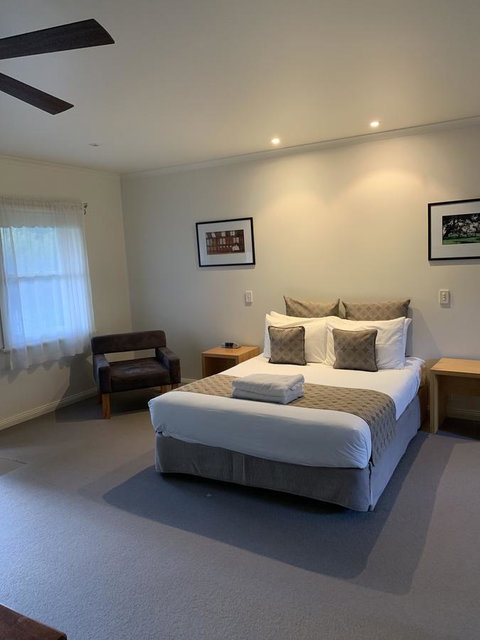 Dunkeld Studio Accommodation - Timeshare Accommodation 5
