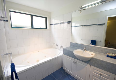 Anchorage Motel & Villas Lorne - Timeshare Accommodation 12