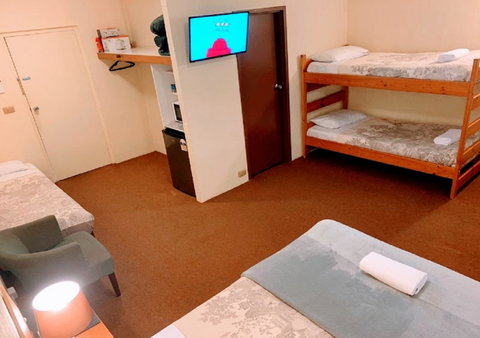 Mountain Creek Motel Bar & Restaurant - Timeshare Accommodation 6