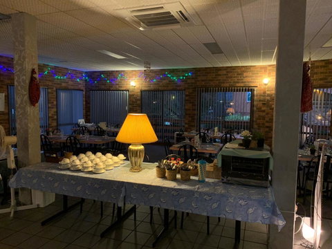 Mountain Creek Motel Bar & Restaurant - Timeshare Accommodation 19