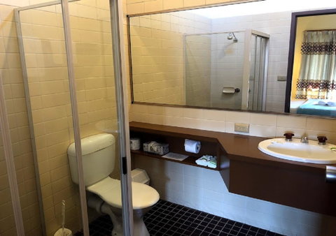 Mountain Creek Motel Bar & Restaurant - Timeshare Accommodation 9
