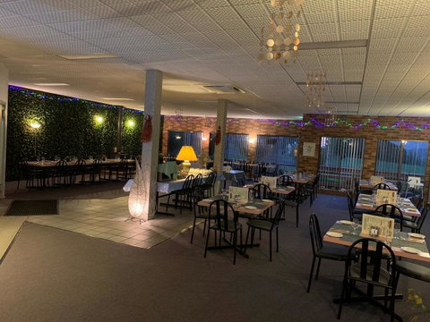 Mountain Creek Motel Bar & Restaurant - Timeshare Accommodation 17