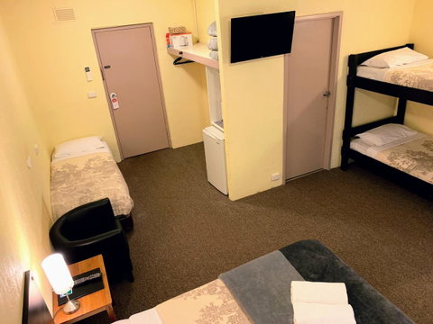 Mountain Creek Motel Bar & Restaurant - Timeshare Accommodation 37