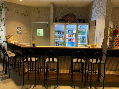 Mountain Creek Motel Bar & Restaurant - Timeshare Accommodation 10