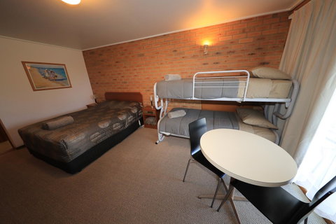 Quays Motel San Remo - Timeshare Accommodation 11