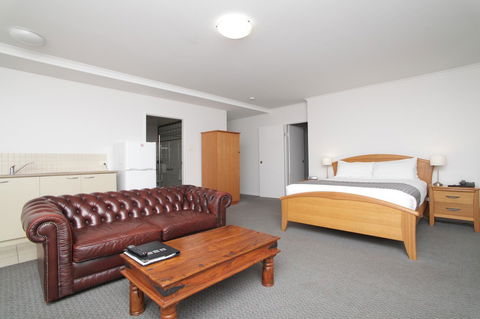 Quality Inn & Suites The Menzies - Timeshare Accommodation 8