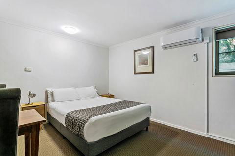 Quality Inn & Suites The Menzies - Timeshare Accommodation 3