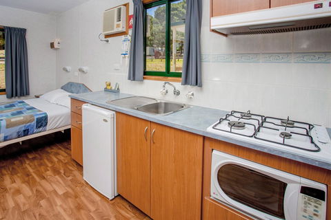 BIG4 Castlemaine Gardens - Timeshare Accommodation 16