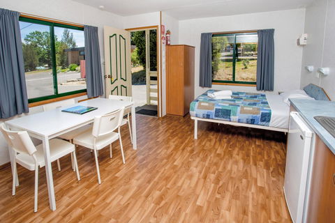 BIG4 Castlemaine Gardens - Timeshare Accommodation 12
