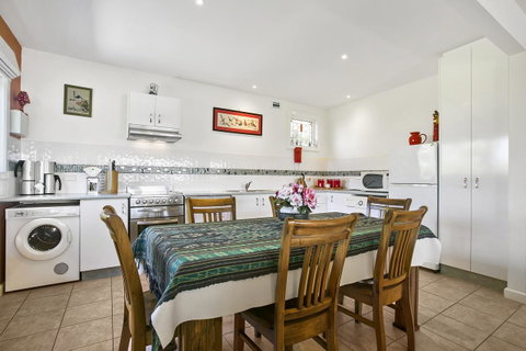 Black Dolphin Beach Penthouse - Timeshare Accommodation 4