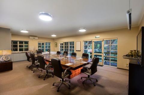 Eltham Gateway Hotel & Conference Centre - Timeshare Accommodation 12