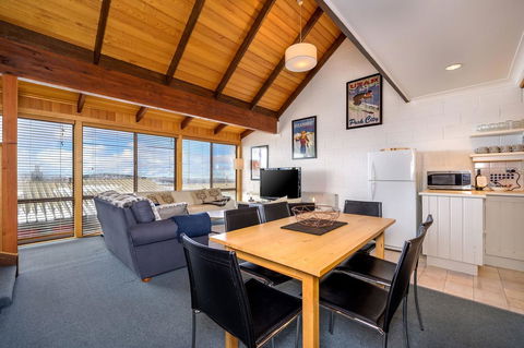 FOUNTAINS 3, Mount Hotham - Timeshare Accommodation 2