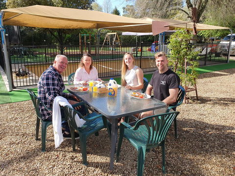 Adina Lodge Holiday Apartments - Timeshare Accommodation 1