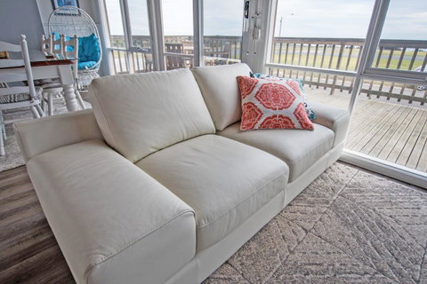 Stunning Waterfront Only 10 Minutes To Phillip Island - FREE EV UNIT 7kW For Electric Cars - Pet Friendly, Fireplace FREE WIFI Wine & Chocolates - Timeshare Accommodation 14