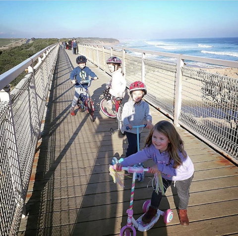 Stunning Waterfront Only 10 Minutes To Phillip Island - FREE EV UNIT 7kW For Electric Cars - Pet Friendly, Fireplace FREE WIFI Wine & Chocolates - Timeshare Accommodation 27