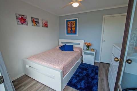 Stunning Waterfront Only 10 Minutes To Phillip Island - FREE EV UNIT 7kW For Electric Cars - Pet Friendly, Fireplace FREE WIFI Wine & Chocolates - Timeshare Accommodation 19