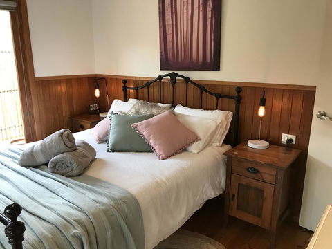 The Green Room Wattle Glen - Timeshare Accommodation 0