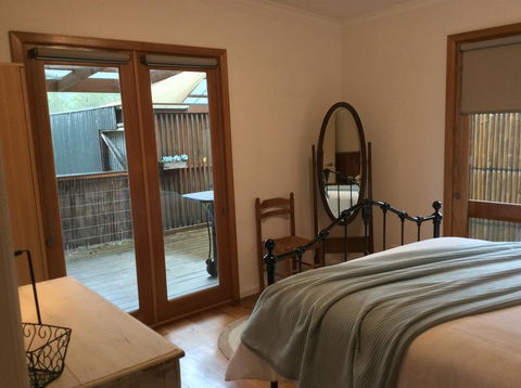 The Green Room Wattle Glen - Timeshare Accommodation 3