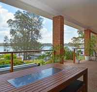 The House on the Lake  Fishing Point Lake Macquarie - honestly put the line in and catch fish - Timeshare Accommodation