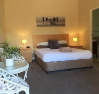 The Nosh  Nod - Howick Street - Timeshare Accommodation