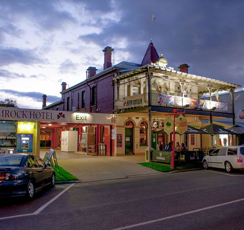 The Shamrock Hotel (Live Music Venue) - Timeshare Accommodation 1